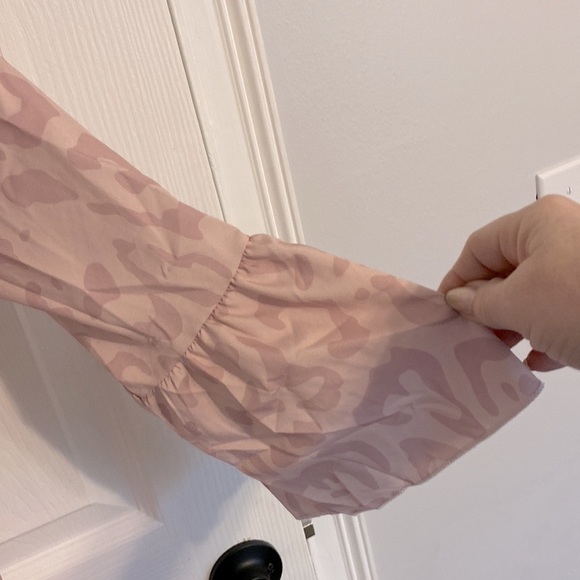 Ladies Dress MIDI, pink Size Small. EUC, worn once on vacation. - Picture 5 of 6